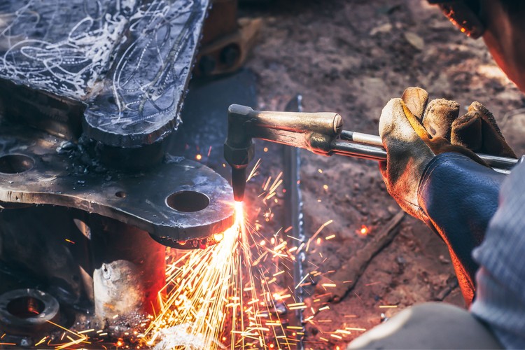 Equipments repair and refurbishment